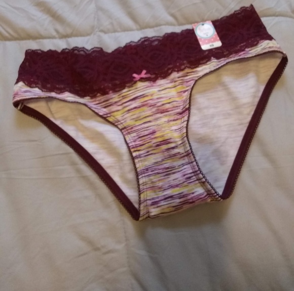 lace trim panties